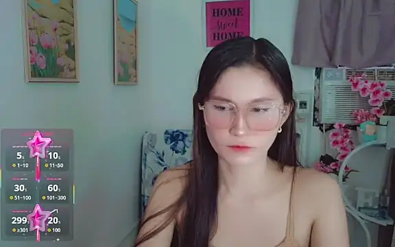 anne smithe online show from February 17, 11:00 pm