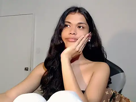 urcurlydiva online show from December 2, 5:52 pm