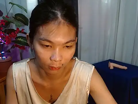 laura leeforever online show from June 29, 1:12 am