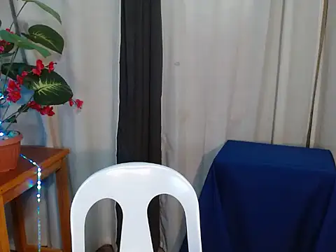 laura leeforever online show from July 1, 12:45 am