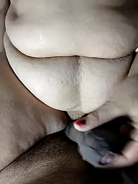 Snapshot of only-injoy chatting on February 4, 2:50 am only-injoy online show from February 4, 2:50 am