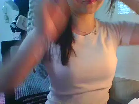 Linzly online show from November 30, 2:59 am