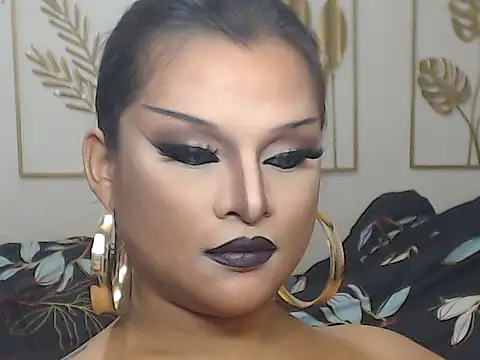 Snapshot of GoddessOFALLx chatting on August 1, 9:08 am GoddessOFALLx online show from August 1, 9:08 am