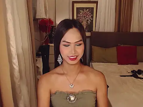 Nathalieheartt online show from April 7, 3:01 pm