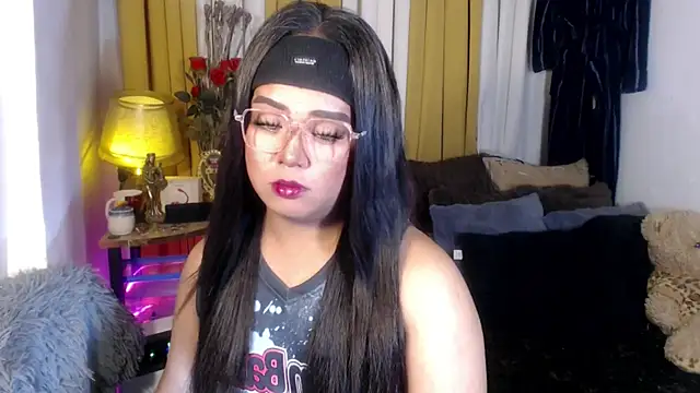 YourSweet-mich online show from May 10, 8:36 pm