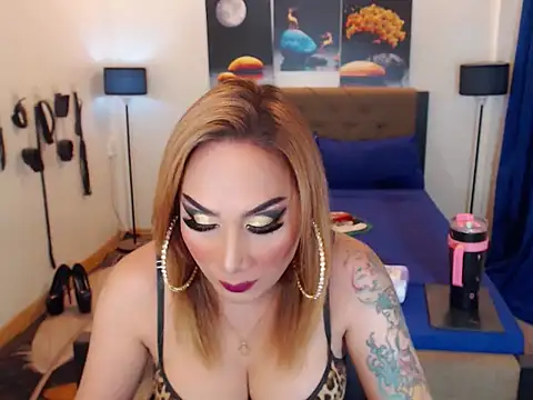 Allysonevanns online show from September 12, 10:48 am