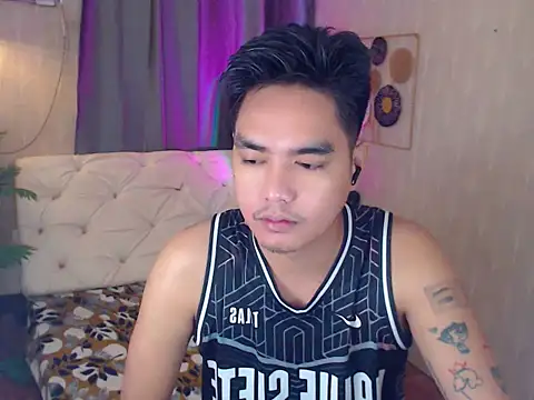 JakeXolsen online show from December 17, 1:33 am