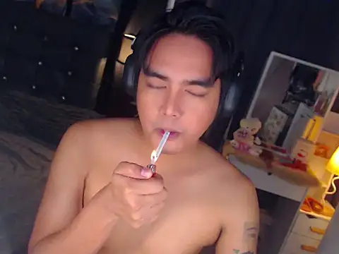 JakeXolsen online show from April 6, 7:48 pm