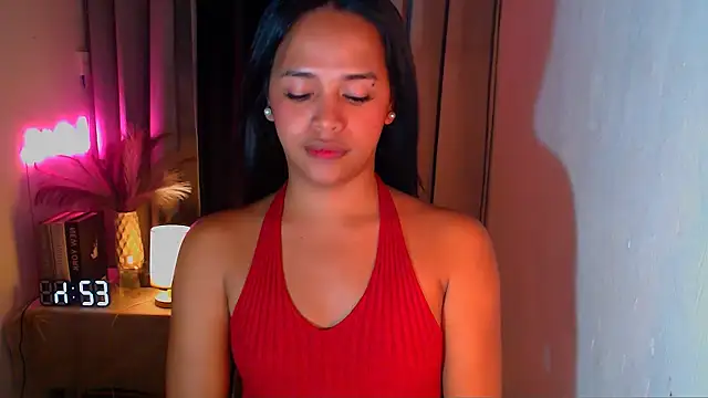 Lorainnelustts online show from December 20, 7:10 pm