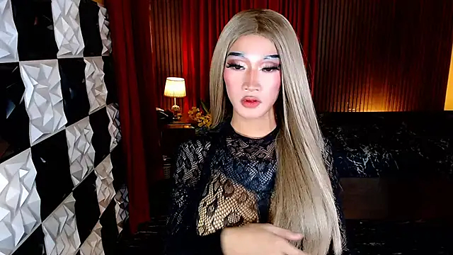 Snapshot of lhexiecollins chatting on April 2, 4:04 pm lhexiecollins online show from April 2, 4:04 pm