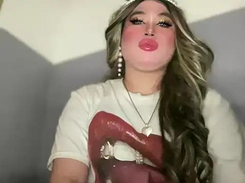 Snapshot of Naughtyrosecum chatting on October 18, 5:03 pm Naughtyrosecum online show from October 18, 5:03 pm