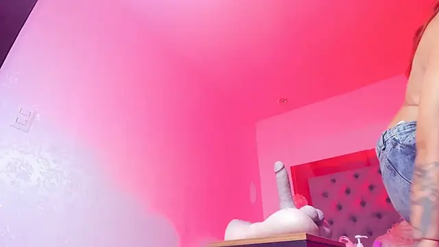 MirandaSould online show from February 12, 1:17 pm