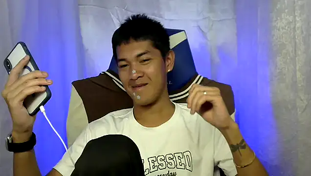 riks tyler online show from October 13, 3:06 am