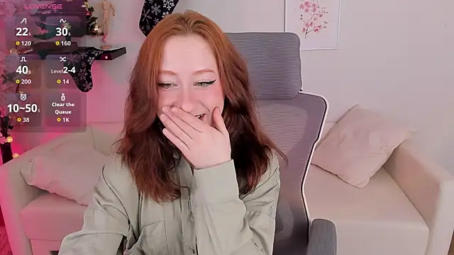 Violet Griffen online show from January 7, 3:25 pm