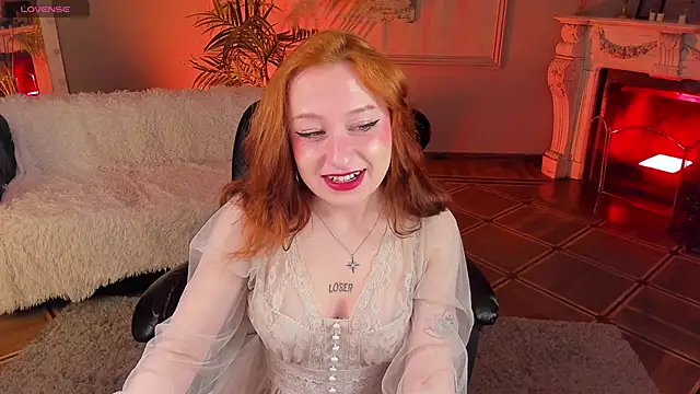 Snapshot of Violet_Griffen chatting on April 23, 3:47 pm Violet Griffen online show from April 23, 3:47 pm