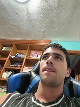 aavrdvh33 online show from November 9, 6:39 pm