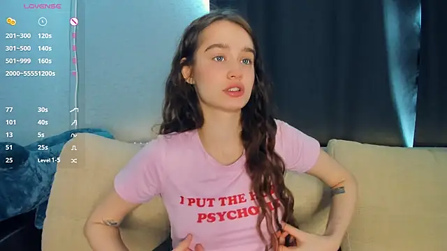 Snapshot of lovelyalivia chatting on March 26, 8:31 am lovelyalivia online show from March 26, 8:31 am