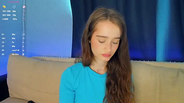 lovelyalivia online show from May 27, 8:33 am