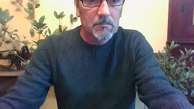 Snapshot of nastro1967 chatting on November 24, 3:23 pm nastro1967 online show from November 24, 3:23 pm