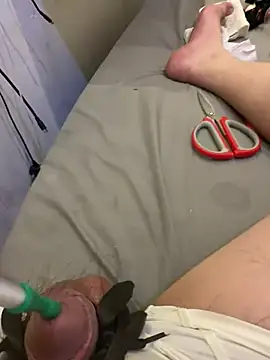 Hsksjdwujajzj online show from March 17, 4:54 pm