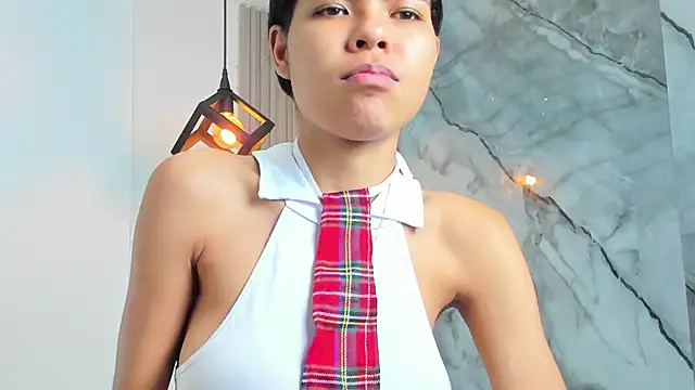 Snapshot of IsabellaMonet chatting on May 12, 7:11 pm IsabellaMonet online show from May 12, 7:11 pm