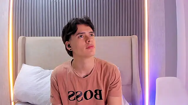 BenitoSaenz online show from November 11, 10:59 am