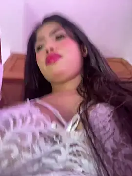 Snapshot of Luna_20x chatting on February 11, 6:24 pm Luna 20x online show from February 11, 6:24 pm