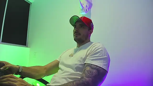 Snapshot of Dagoti chatting on February 7, 10:57 pm Dagoti online show from February 7, 10:57 pm