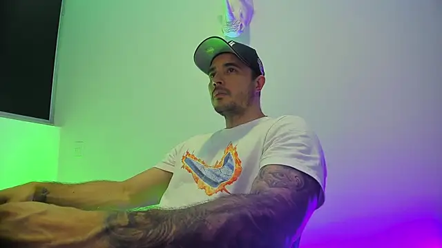 Snapshot of Dagoti chatting on February 17, 1:35 am Dagoti online show from February 17, 1:35 am