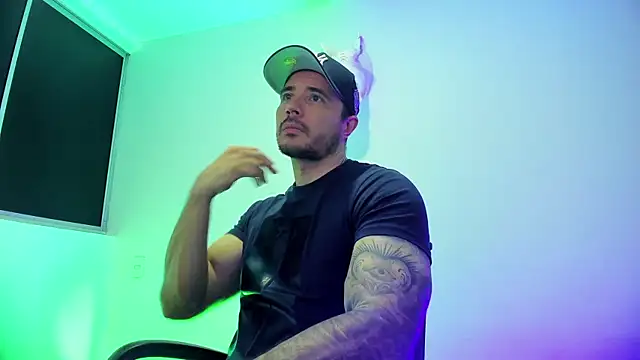 Snapshot of Dagoti chatting on February 20, 1:02 am Dagoti online show from February 20, 1:02 am