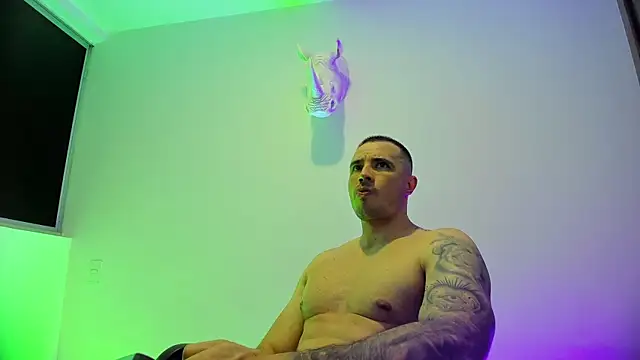 Snapshot of Dagoti chatting on February 22, 3:32 pm Dagoti online show from February 22, 3:32 pm