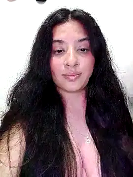 VALENTINA ROUSE  online show from November 24, 3:45 pm