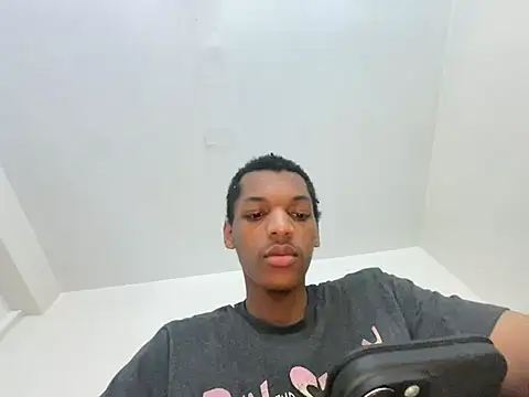 Snapshot of zeeeky_33deep chatting on July 9, 5:22 am zeeeky 33deep online show from July 9, 5:22 am