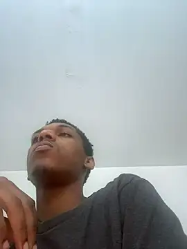 Snapshot of zeeeky_33deep chatting on July 10, 6:28 am zeeeky 33deep online show from July 10, 6:28 am