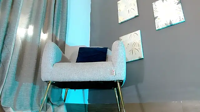 emily ox0 online show from February 7, 8:12 pm