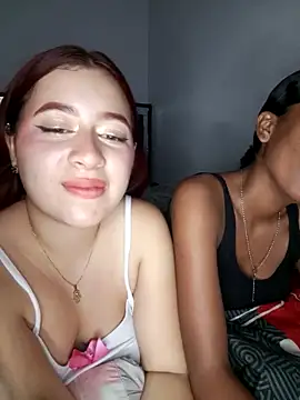 Chloe Sky love online show from April 14, 4:51 am