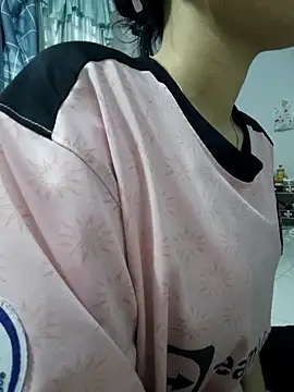 Snapshot of Suna_Lina chatting on September 11, 10:37 am Suna Lina online show from September 11, 10:37 am