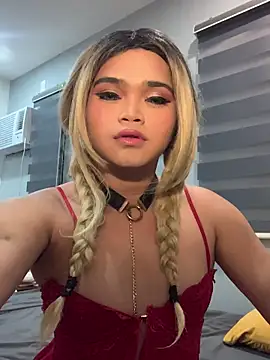 Snapshot of VictoriaL0ve chatting on November 7, 2:39 pm VictoriaL0ve online show from November 7, 2:39 pm