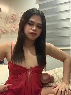 Snapshot of VictoriaL0ve chatting on November 19, 3:34 pm VictoriaL0ve online show from November 19, 3:34 pm