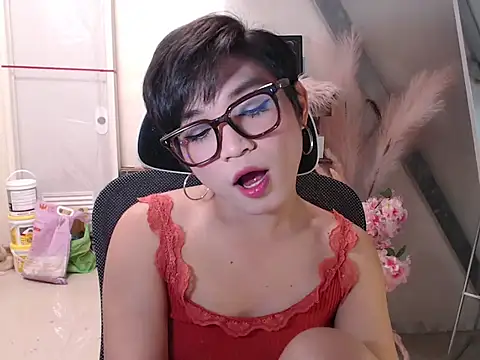 Snapshot of Tsbabybigcockxxx chatting on April 7, 2:50 pm Tsbabybigcockxxx online show from April 7, 2:50 pm