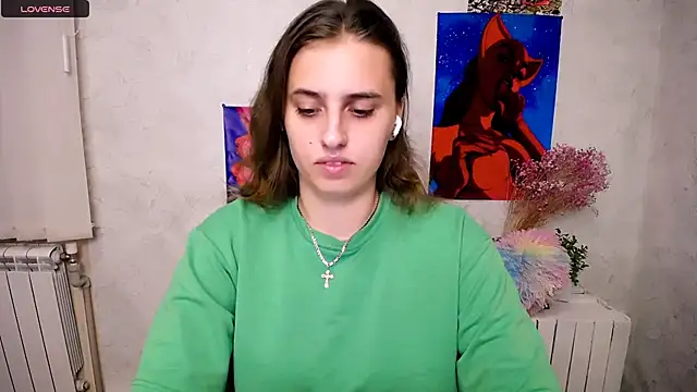 AmandaDimond  online show from September 20, 1:01 pm