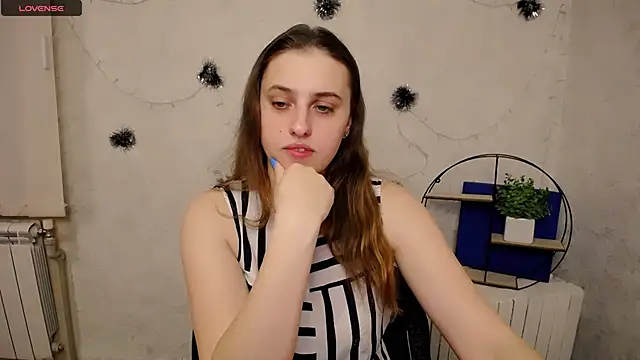 AmandaDimond  online show from March 18, 11:13 am