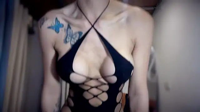 Snapshot of Angelfabxx chatting on February 13, 10:00 am Angelfabxx online show from February 13, 10:00 am