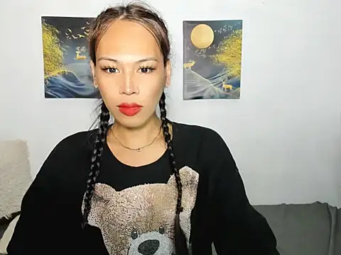 Savanna White online show from November 14, 6:45 am