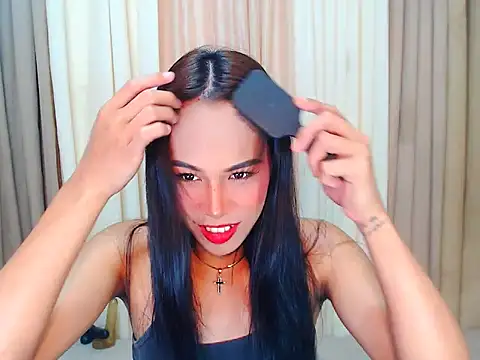 Savanna White online show from November 18, 8:13 pm