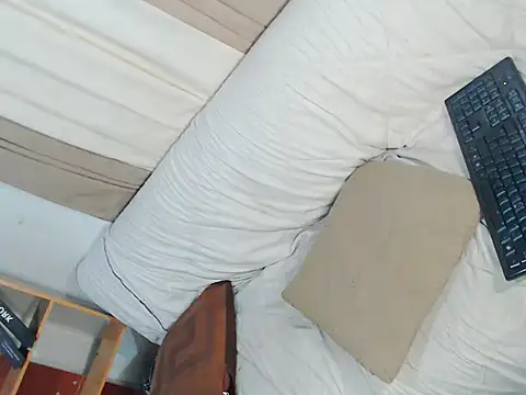 Snapshot of Savanna_White chatting on July 7, 4:22 pm Savanna White online show from July 7, 4:22 pm