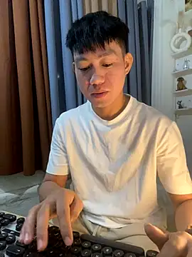 xshyboyx online show from October 26, 10:43 am