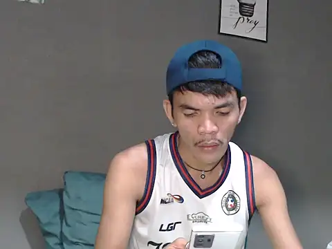 Snapshot of Natsboii chatting on May 9, 11:26 am Natsboii online show from May 9, 11:26 am