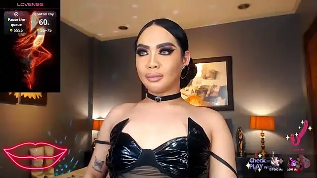 FridaHumphrey online show from March 4, 6:58 pm