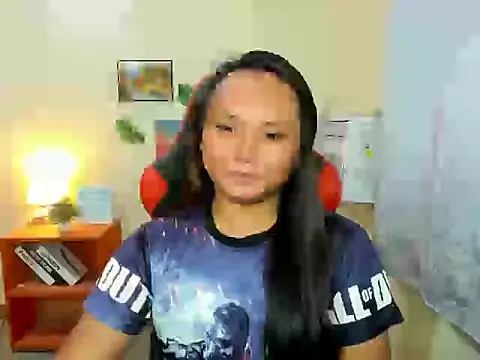 hella queen online show from March 20, 9:25 am